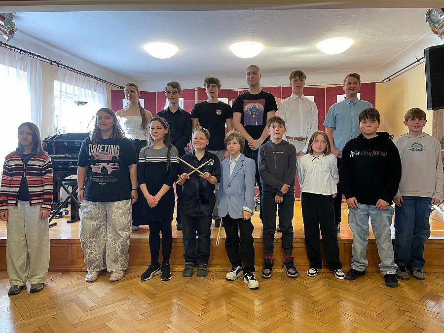 Bubenický koncert žáků ZUŠ, Vystoupení žáků bubenické třídy Matouše Nováka Bubenický koncert žáků ZUŠ, Vystoupení žáků bubenické třídy Matouše Nováka