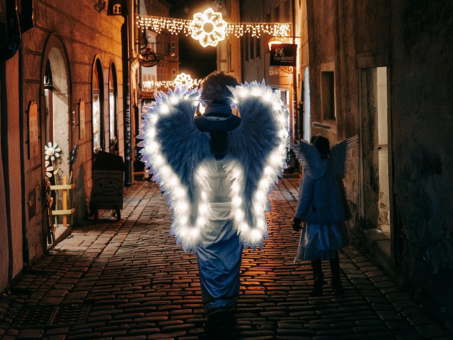 Advent a Vánoce, Adventní období má v Českém Krumlově svůj nezaměnitelný půvab. Advent a Vánoce, Adventní období má v Českém Krumlově svůj nezaměnitelný půvab.