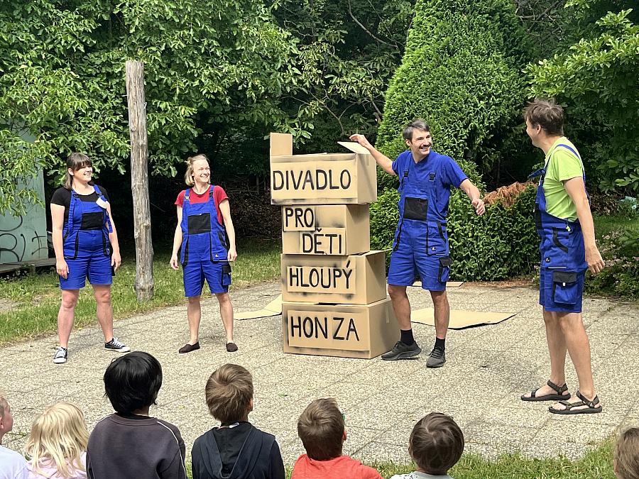 Hloupý Honza není blbý