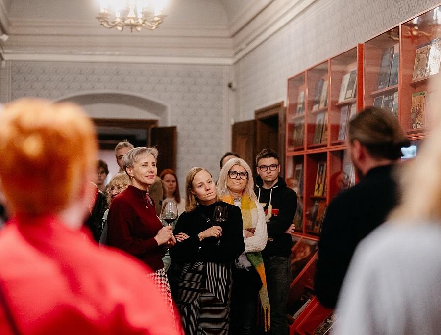 Večer jako z pohádky v Paláci ilustrace | komentovaná prohlídka, Knihy a ilustrace pro děti – tentokrát bez růžových brýlí. O malířích a příbězích, které psal život. Večer jako z pohádky v Paláci ilustrace | komentovaná prohlídka, Knihy a ilustrace pro děti – tentokrát bez růžových brýlí. O malířích a příbězích, které psal život.