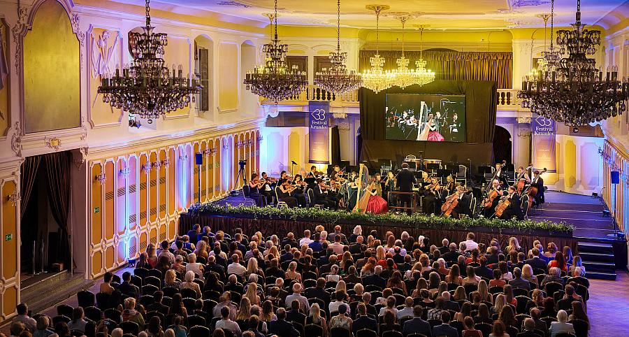 Mladí talenti: Klánský & Chopin | Festival Krumlov, Virtuozita nastupující generace versus pedagogická a umělecká autorita Ivana Klánského Mladí talenti: Klánský & Chopin | Festival Krumlov, Virtuozita nastupující generace versus pedagogická a umělecká autorita Ivana Klánského